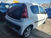 Used Peugeot 107 Allure 68 HP (50 kW) 2013 White Hatchback