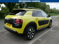 Used Citroën C4 Cactus Flair 82 HP (60 kW) 2017 Yellow Hatchback