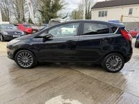 Used Ford Fiesta Titanium 125 HP (91 kW) 2014 Black Hatchback