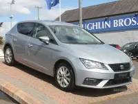 Used Seat Leon SE Technology 110 HP (80 kW) 2018 Silver Hatchback