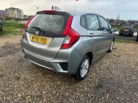 Second-hand Honda Jazz SE 102 CP (75 kW) 2015 Argintiu Hatchback