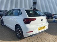 Used VW Polo Life 95 HP (69 kW) 2023 White Hatchback
