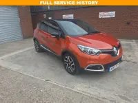 Used Renault Captur Dynamique 90 HP (66 kW) 2017 Orange/black SUV