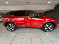 Begagnad Nissan Qashqai N-Connecta 2022 Röd SUV