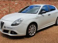 Used Alfa Romeo Giulietta 240 HP (176 kW) 2016 White Hatchback