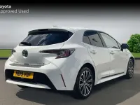 Used Toyota Corolla Design 122 HP (89 kW) 2019 White Hatchback