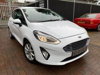 Used Ford Fiesta Zetec 100 HP (73 kW) 2018 White Hatchback