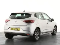 Used Renault Clio Evolution 90 HP (66 kW) 2023 Silver Hatchback