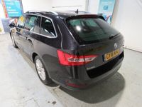 used Skoda Superb 1.6 SE TECHNOLOGY TDI DSG 5d 118 BHP. 1 OWNER-5 SERVICES-SAT NAV-CAR PLAY-LEATHER Estate