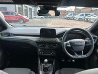 Used Ford Focus ST-Line X 123 HP (90 kW) 2018 Silver Hatchback