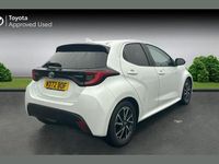 Used Toyota Yaris Hybrid Design 116 HP (85 kW) 2023 Platinum white pearl Hatchback