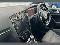 Used VW Golf VII R 300 HP (220 kW) 2019 Deep black pearl Hatchback