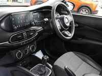 used Fiat Tipo 1.0 CROSS EURO 6 (S/S) 5DR PETROL FROM 2021 FROM LICHFIELD (WS14 9BL) | SPOTICAR