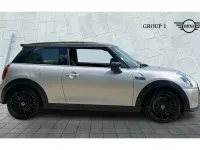 Begagnad Mini Cooper S Level 2 135 kW (184 HK) 2023 Silver Halvkombi