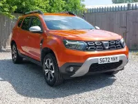 Used Dacia Duster Prestige 100 HP (73 kW) 2022 Orange SUV