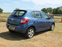 Used Dacia Sandero Lauréate 90 HP (66 kW) 2015 Blue Hatchback