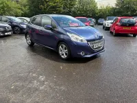 Used Peugeot 208 Allure 68 HP (50 kW) 2013 Blue Hatchback
