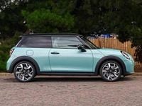 New Mini Cooper Exclusive 156 HP (114 kW) 2025 Green Hatchback