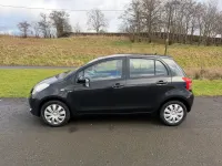 Usado Toyota Yaris T3 88 HP (64 kW) 2008 Preto Citadino