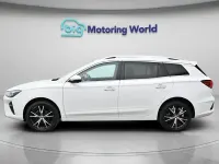 Begagnad MG MG5 EV Trophy 114 kW (156 HK) 2024 Vit Kombi