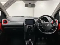 Second-hand Toyota Aygo X-play 72 CP (52 kW) 2020 Roșu Hatchback