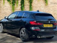 Usado BMW 118 Sport Line 134 HP (98 kW) 2022 Preto Citadino