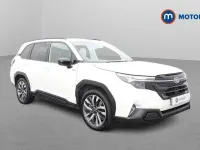 Käytetty Subaru Forester 136 HP (100 kW) 2025 Valkoinen Katumaasturi