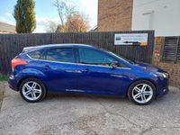 Used Ford Focus Zetec 120 HP (88 kW) 2016 Blue Hatchback
