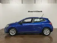 Used Renault Clio V Evolution 143 HP (105 kW) 2024 Blue Hatchback