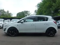 Usado Vauxhall Corsa 85 HP (62 kW) 2013 Branco Citadino