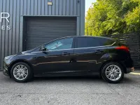 Used Ford Focus Zetec 120 HP (88 kW) 2017 Black Hatchback