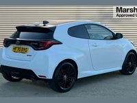 Used Toyota Yaris 257 HP (189 kW) 2021 White Hatchback