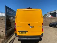 Begagnad Mercedes Sprinter 163 HK (119 kW) 2019 Gul Van