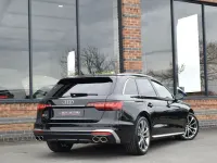 Usado Audi S4 Black Edition 347 HP (255 kW) 2020 Preto Carrinha