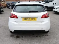 Used Peugeot 308 Access 100 HP (73 kW) 2019 White Hatchback