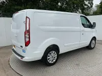 Used Ford Transit Custom Limited 130 HP (95 kW) 2022 White Van