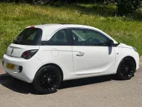 Used Vauxhall Adam Glam 70 HP (51 kW) 2013 Glacier white Hatchback