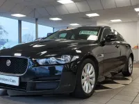 Używany Jaguar XE SE 163 KM (119 kW) 2017 Czarny Sedan/Limuzyna