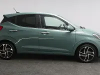 Used Hyundai i10 Premium 84 HP (61 kW) 2023 Green Hatchback