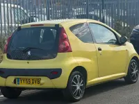 Used Peugeot 107 68 HP (50 kW) 2009 Yellow Hatchback