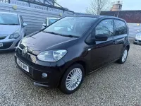 Begagnad VW up! 2013 Svart Halvkombi