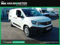 Used Peugeot Partner Premium 100 HP (73 kW) 2022 White MPV