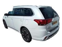 Used Mitsubishi Outlander P-HEV 200 HP (147 kW) 2015 White Estate