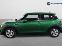 Begagnad Mini Cooper Classic 136 HK (100 kW) 2022 Grön Halvkombi