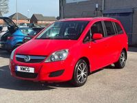 Used Vauxhall Zafira 115 HP (84 kW) 2013 Red MPV