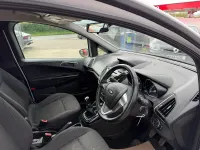 Begagnad Ford B-MAX Zetec 2017 Vit Minibuss