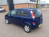 Used Vauxhall Meriva Design Edition 2004 Blue MPV