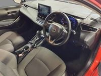 Usado Toyota Corolla Design 122 HP (89 kW) 2022 Vermelho Sedan