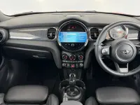 Used Mini Cooper Exclusive 134 HP (98 kW) 2022 Red Hatchback