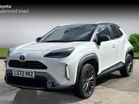 Used Toyota Yaris Hybrid 116 HP (85 kW) 2022 Platinum white pearl bitone SUV